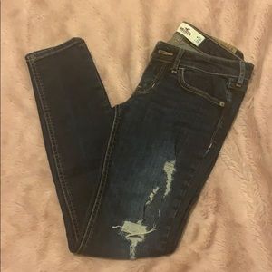 Distressed Skinny Jeans